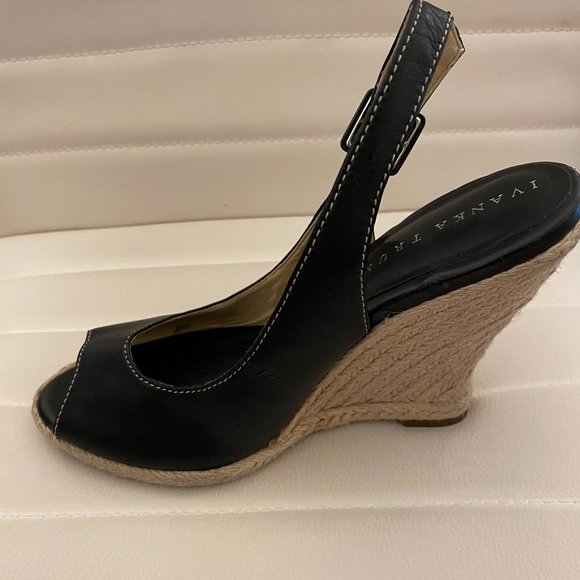 Ivanka Trump Black Heels - Picture 1 of 4